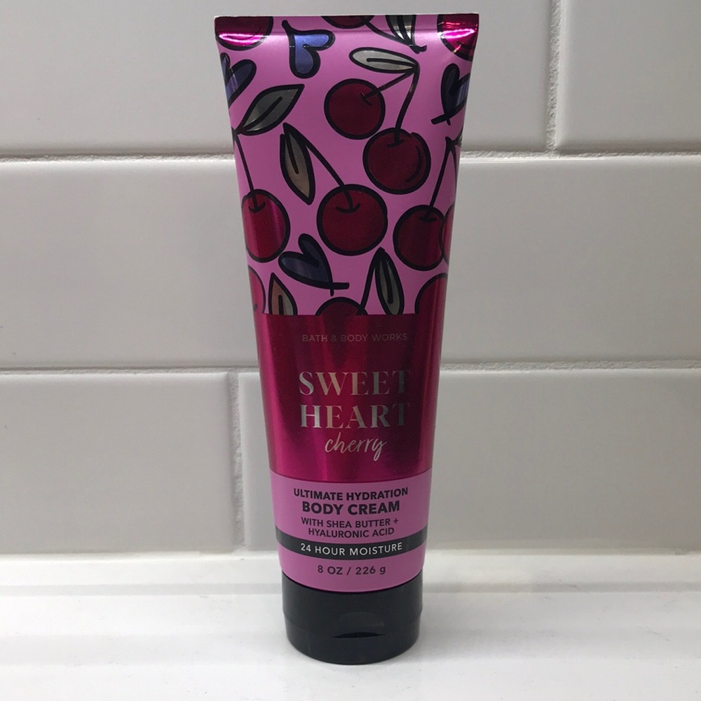 NWT!BBW Sweetheart 🍒 Cherry Ultimate Hydration Body Cream